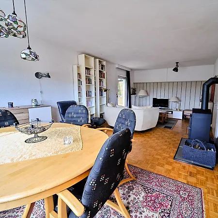 Eifel Ferienhaus Mirjam Дом отдыха *